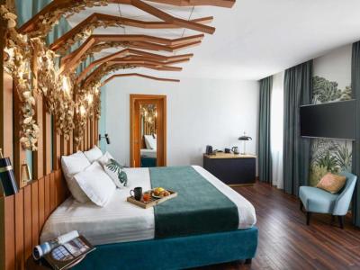 Deluxe Doppelzimmer mit Whirlpool-Badewanne und Terrasse 3