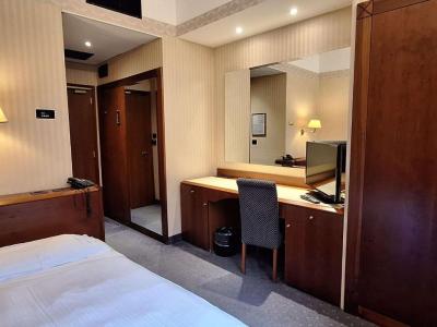 Quarto Individual 3