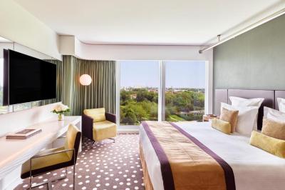 Deluxe Double Room 2