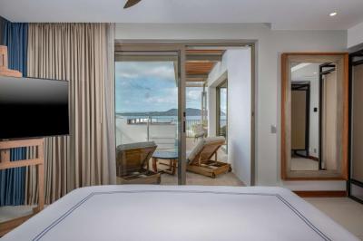 Suite Signature con piscina peque&ntilde;a y vistas al oc&eacute;ano 5