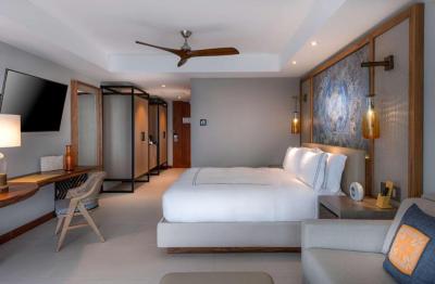 Habitaci&oacute;n con vistas parciales al mar - 1 cama extragrande 6