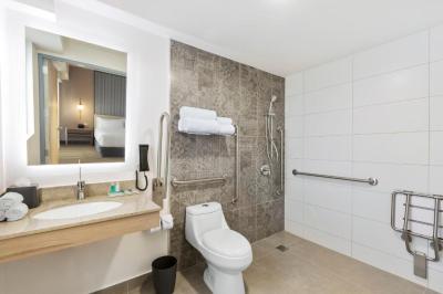 King Room - Disability Access 4