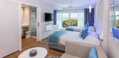 PARADISUS JUNIOR SUITE SEA VIEW 2