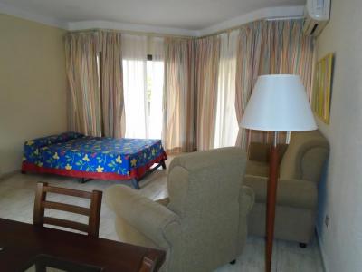 Standard Family Room 7