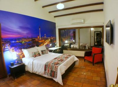 Double Room with Spa Bath 1