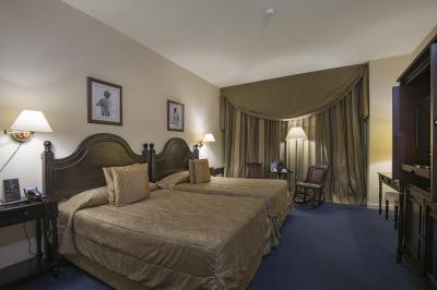 Quarto Duplo 9