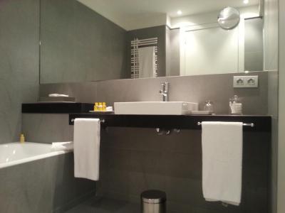 Suite 3