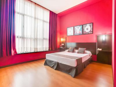 Twin Room 4
