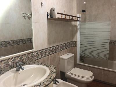 One-Bedroom Apartment with Sea View and Balcony 1