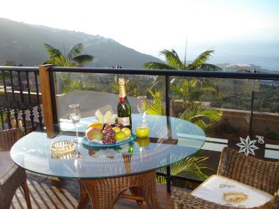 Apartment with Terrace with Sea View 4