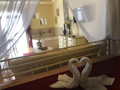 Suite Junior with hot tub and sea view 5