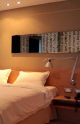 Superior King Room 5