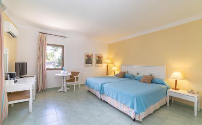 Standard Triple Room 10