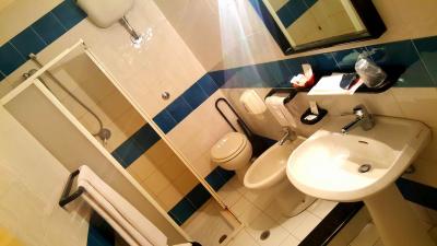 Quarto com 2 Camas de Solteiro 3