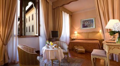 Deluxe Double or Twin Room 4
