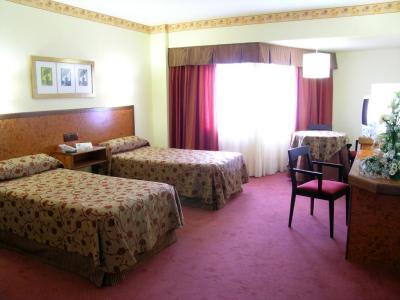 Triple Room 2