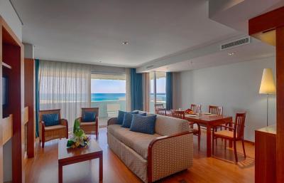 Suite de 2 dormitorios con vistas al mar 10