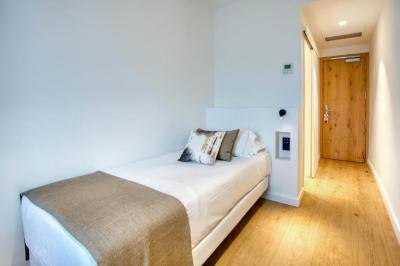 Small Single Room 4