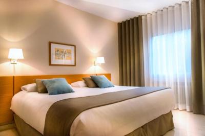 Double Room with Free Parking 6