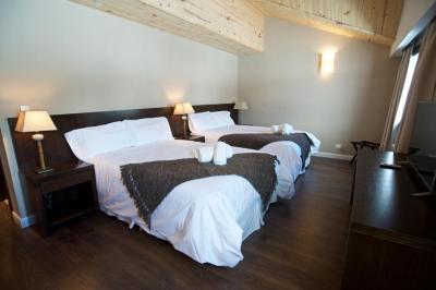 Double Room with Spa Bath 3