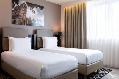 Deluxe Twin Room 6
