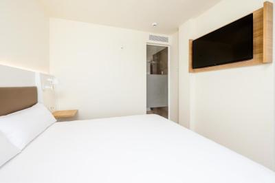 Double or Twin Room 7