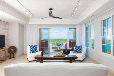 Two Bedroom Ocean Front Penthouse Suite 6