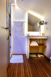 Chambre Double ou Lits Jumeaux Mansard&eacute;e 3