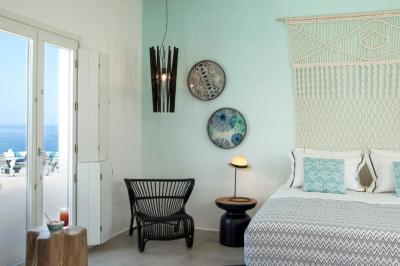 Superior Suite with Sea View 3