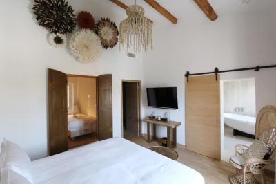 Family Suite 6