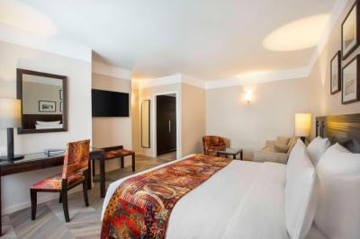 Junior Suite 4