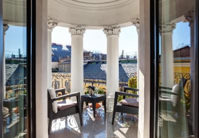 Royal Wellness Suite with Balcony 4