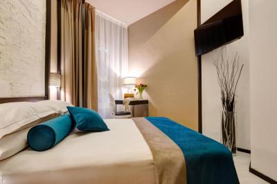 Small Double Room 10