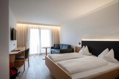 Double Room with Valley View 2