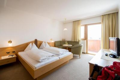 Double Room with Castle View 3