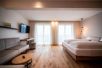 Deluxe Double Room with Castle View 10