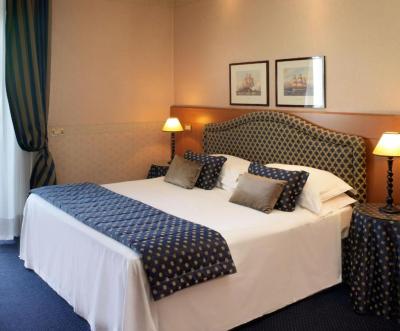 Classic Double Room with Partial Sea View 1