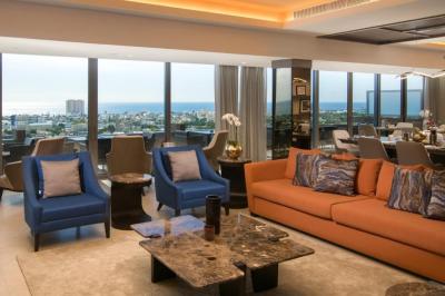 Ambassador Royal Junior Suite 2