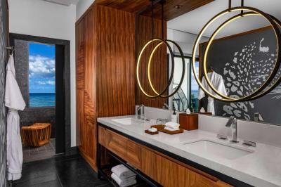 Suite Governors 2