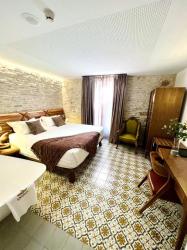Deluxe Double Room 6