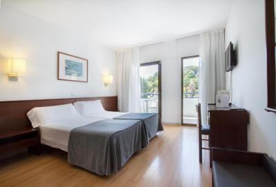 Quarto Fam&iacute;lia (2 Adultos + 2 Crian&ccedil;as) 5