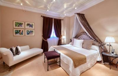 Superior Twin Room 2
