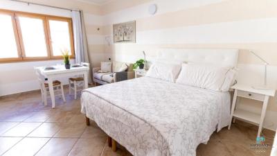 Deluxe Apartment 1