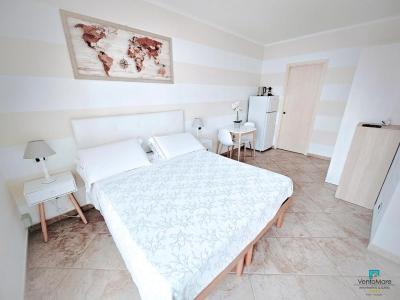Deluxe Double Room 4