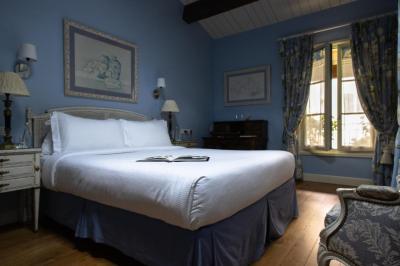 Deluxe Double Room 1