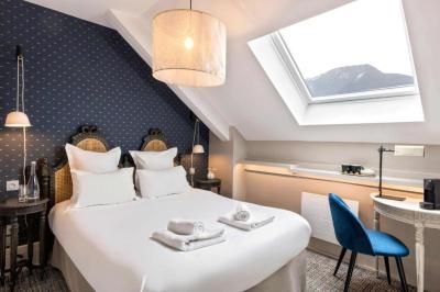 Standard Double Room 5