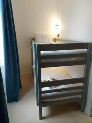 Junior Suite mit Kingsize-Bett, Stadtblick und 1 Etagenbett 5