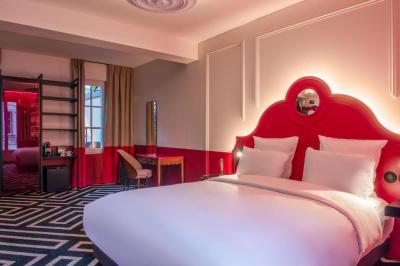 Deluxe Double Room 4