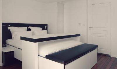 Double Room with Balcony 2
