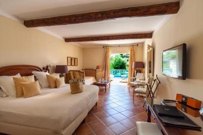 Suite Junior avec Piscine Priv&eacute;e 4